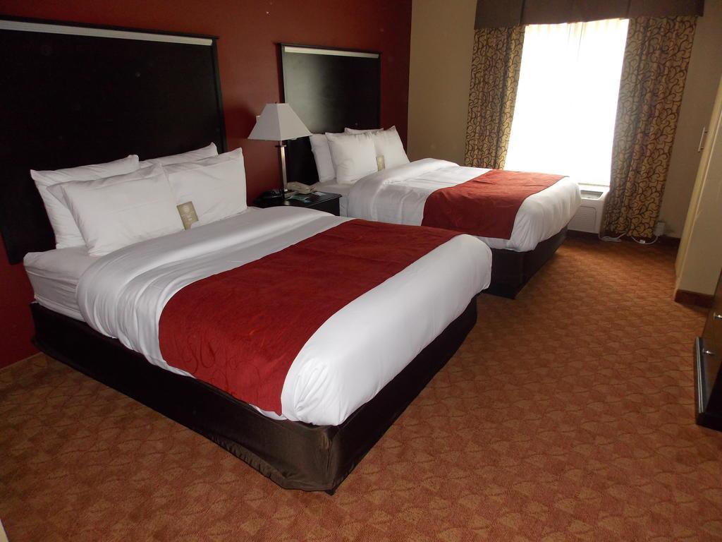 คอมฟอร์ต สวีท Hotel สปริง ภายนอก รูปภาพ