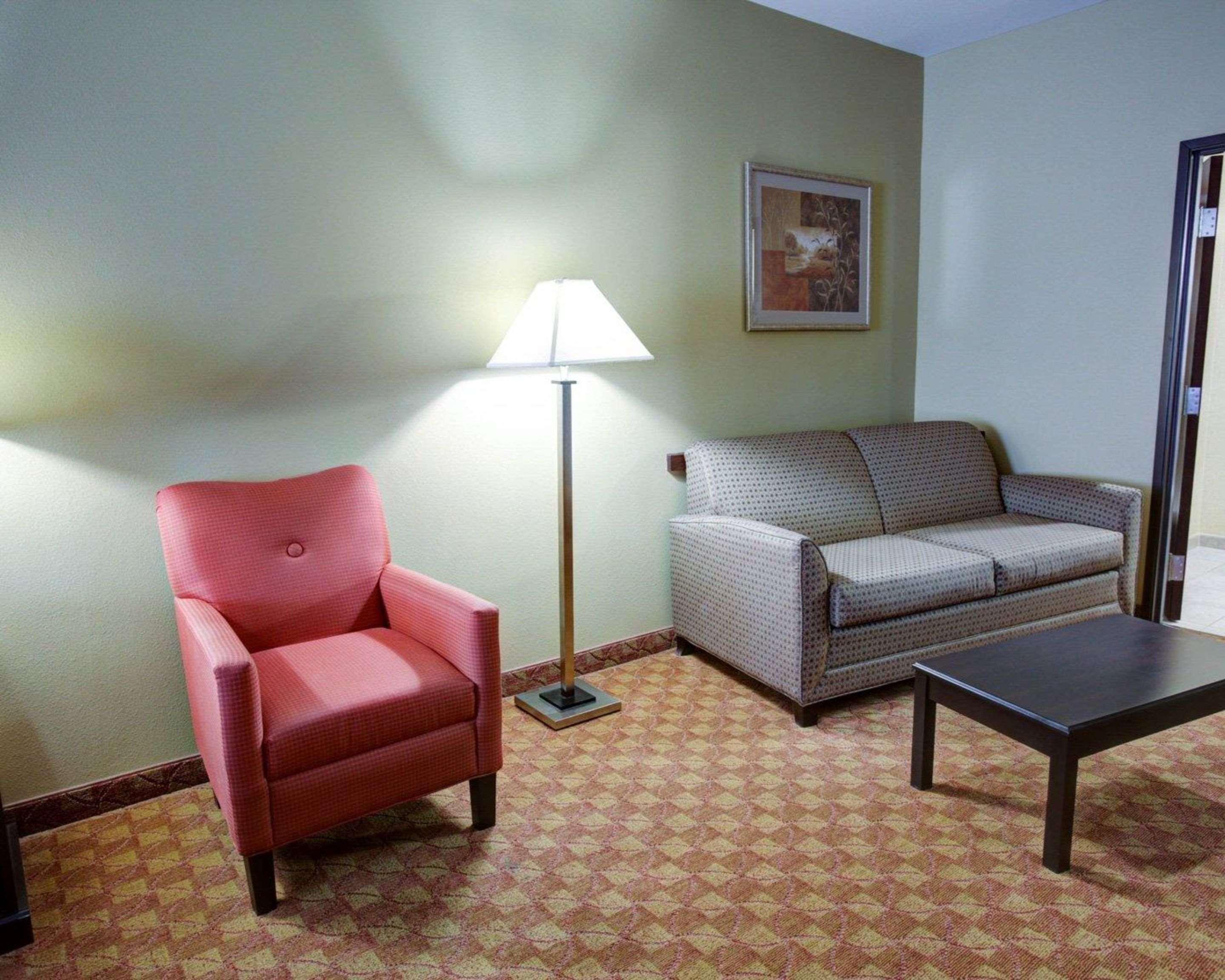 คอมฟอร์ต สวีท Hotel สปริง ภายนอก รูปภาพ